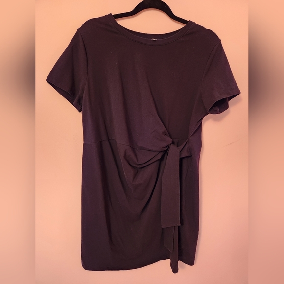 Maternity Black Dress with Side Tie - Picture 4 of 4